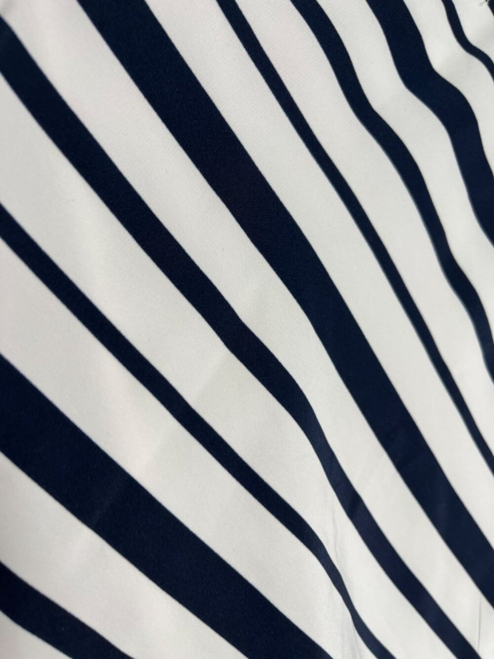 Lane Bryant Plus 22 Chevron Stripe Flare Skirt Navy White Side Zip - Picture 6 of 10